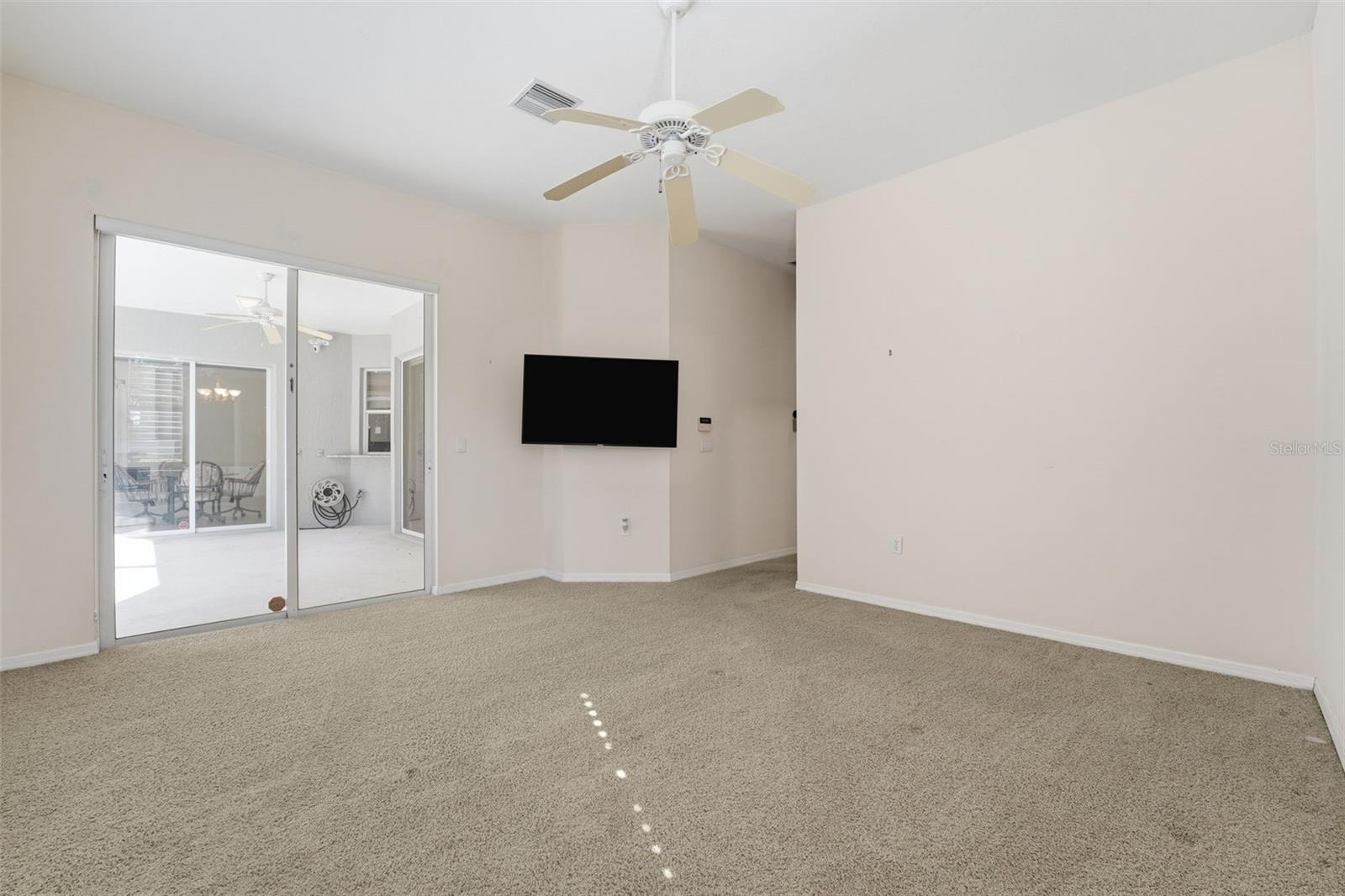 CALUSA LAKES - Residential