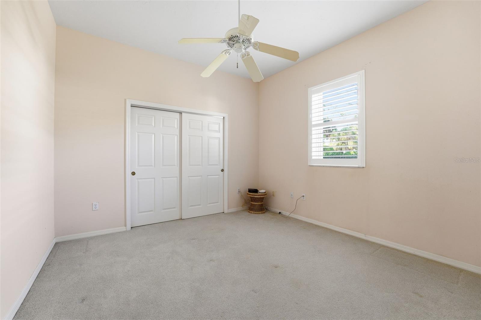 CALUSA LAKES - Residential