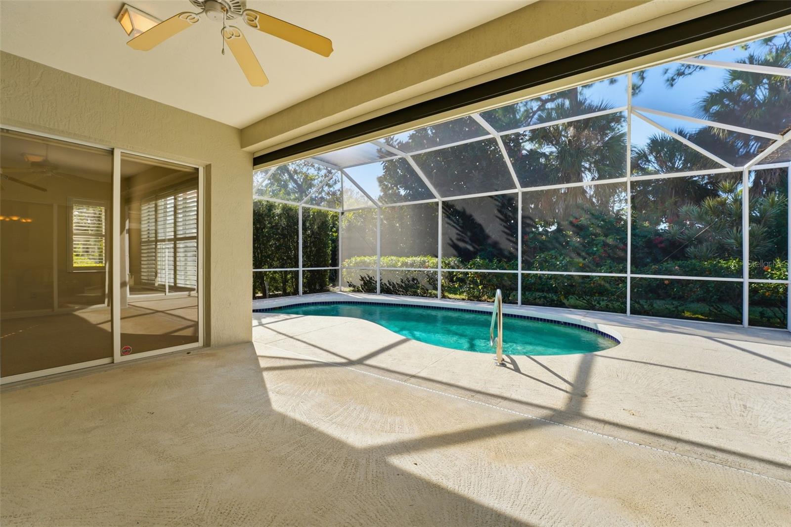 CALUSA LAKES - Residential