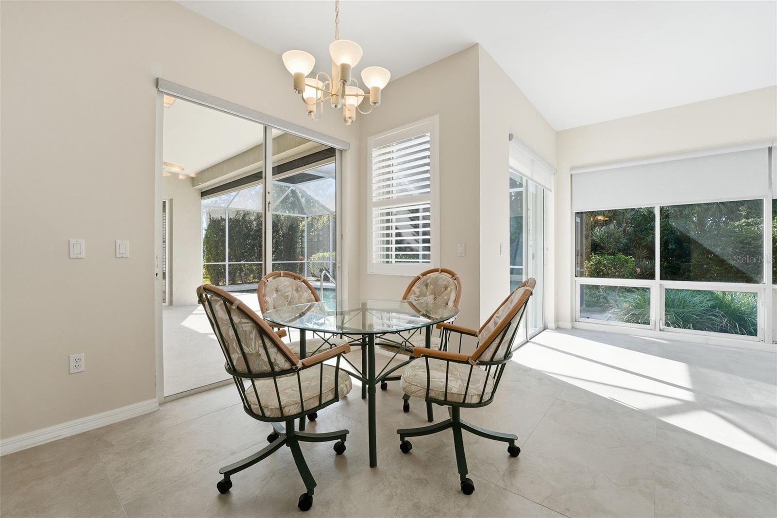 CALUSA LAKES - Residential