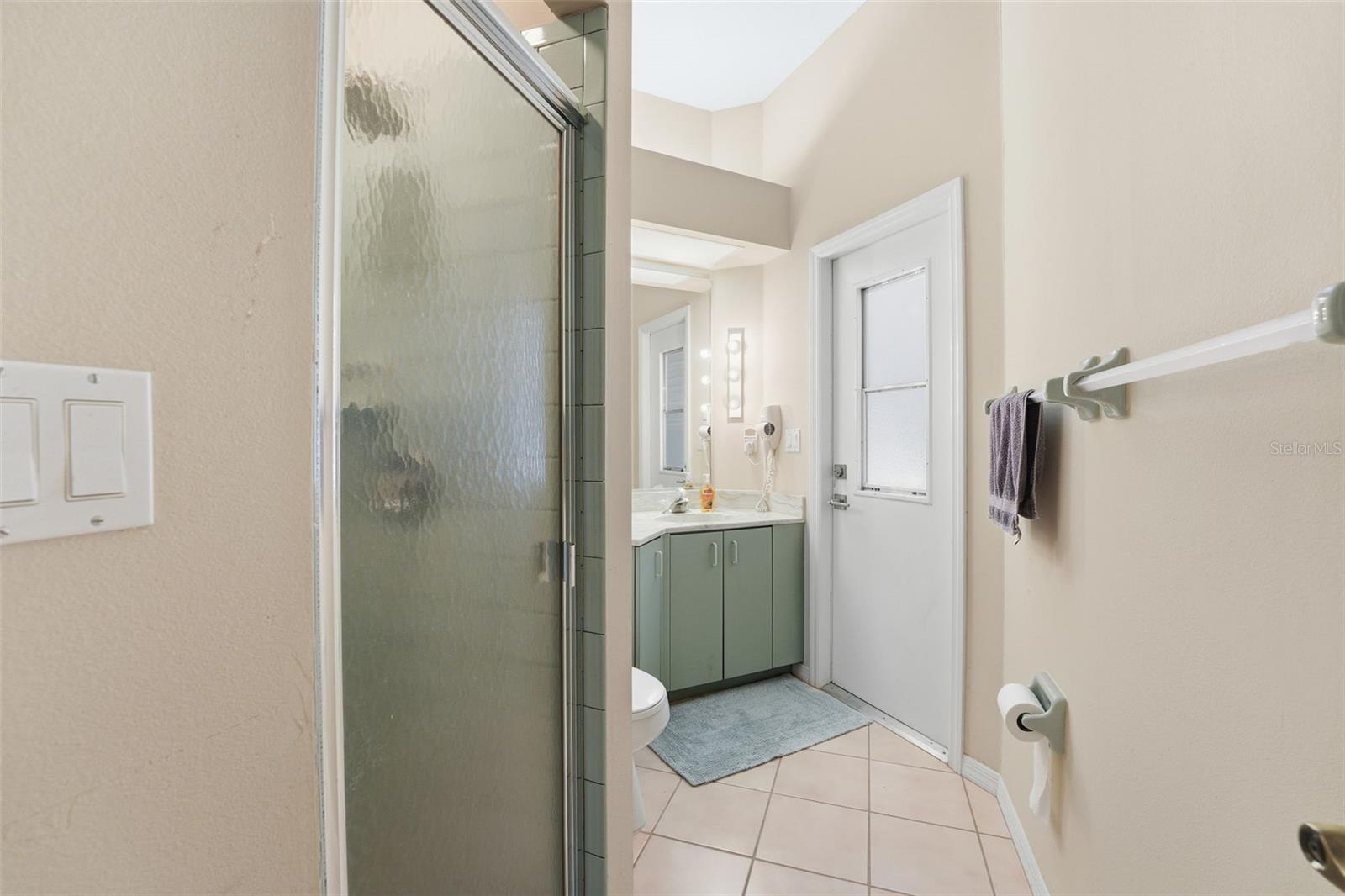 CALUSA LAKES - Residential