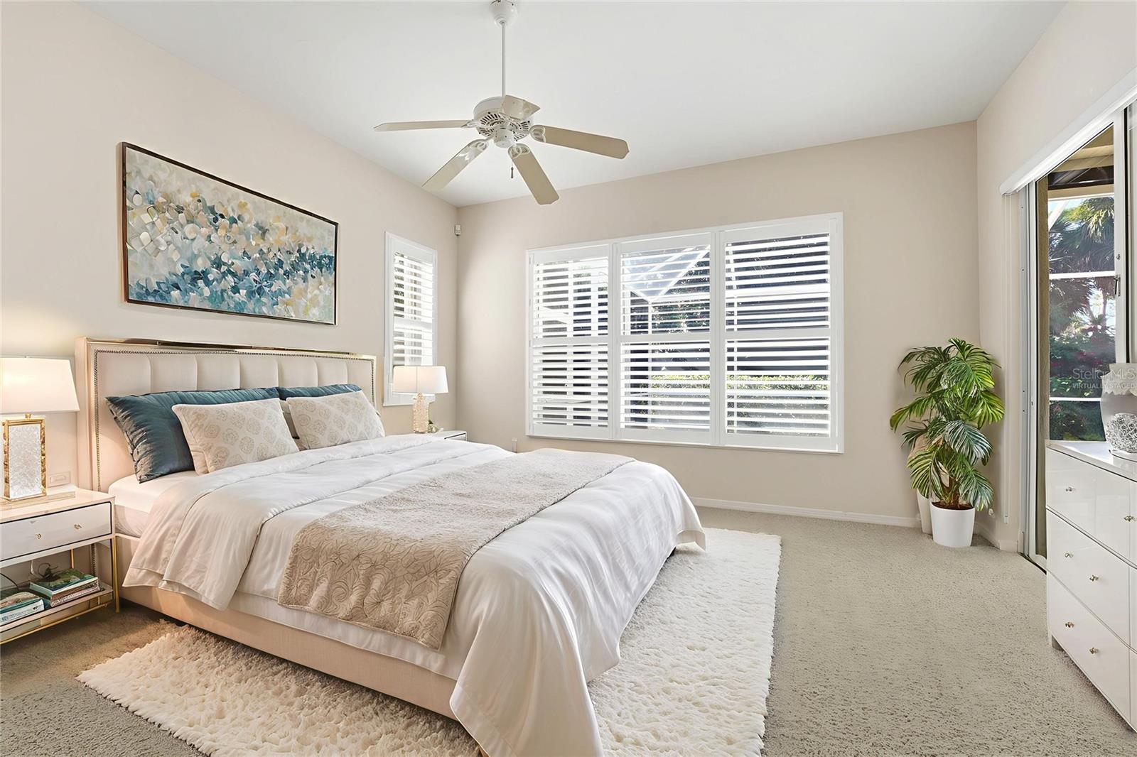 CALUSA LAKES - Residential