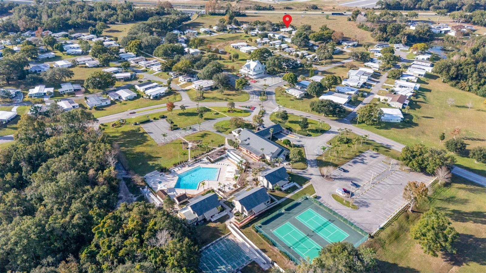 ZELLWOOD STATION - Residential