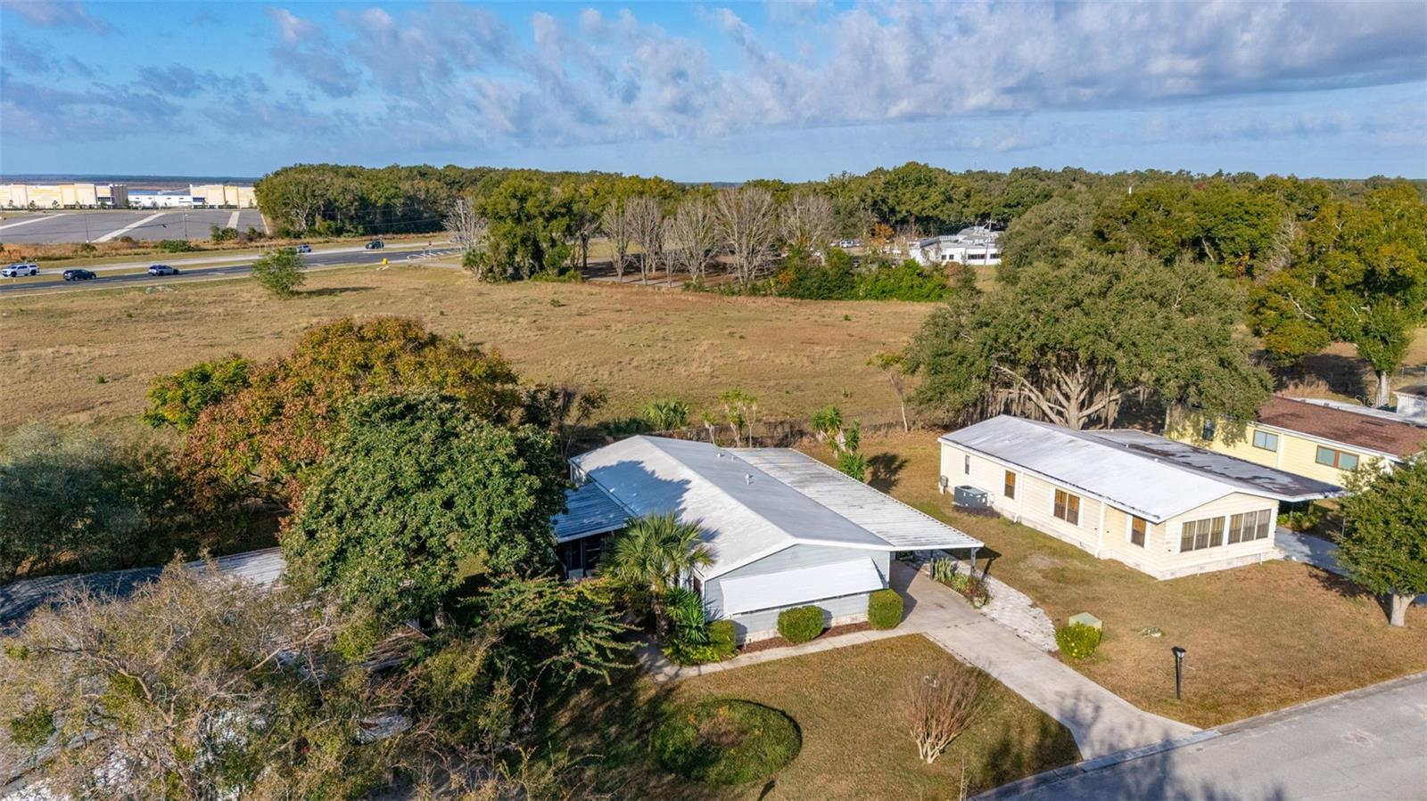 ZELLWOOD STATION - Residential