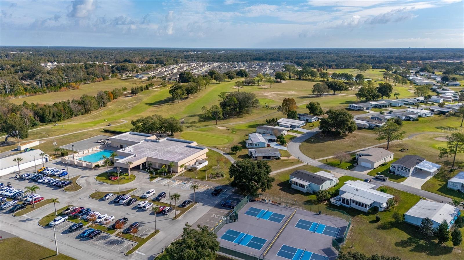 ZELLWOOD STATION - Residential