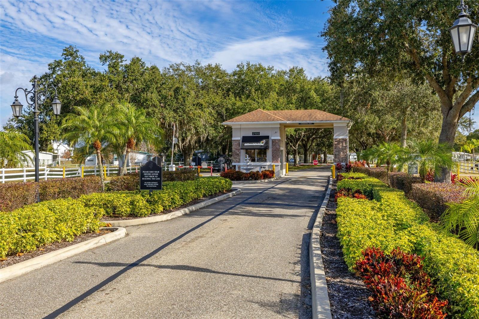 ZELLWOOD STATION - Residential