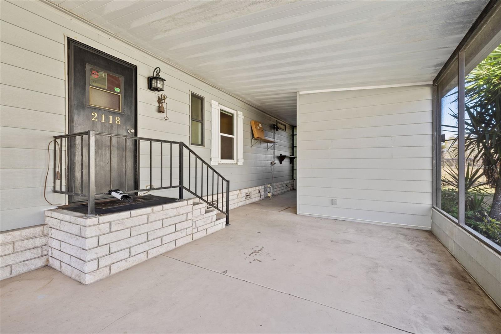 ZELLWOOD STATION - Residential