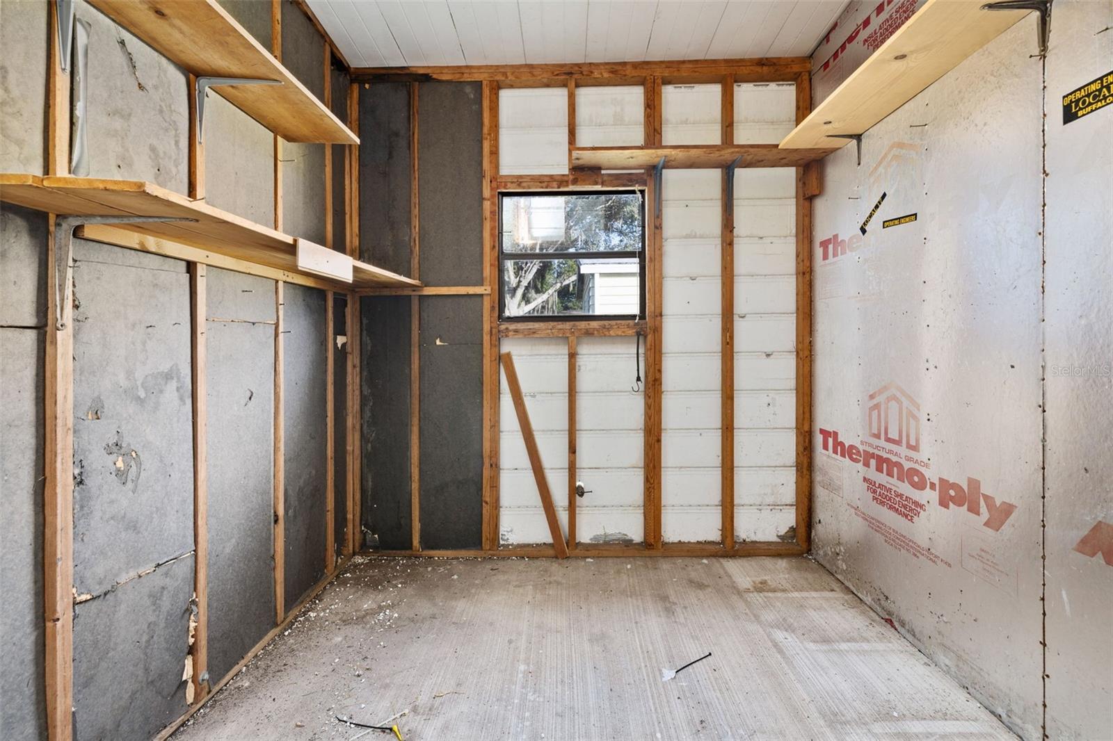 ZELLWOOD STATION - Residential