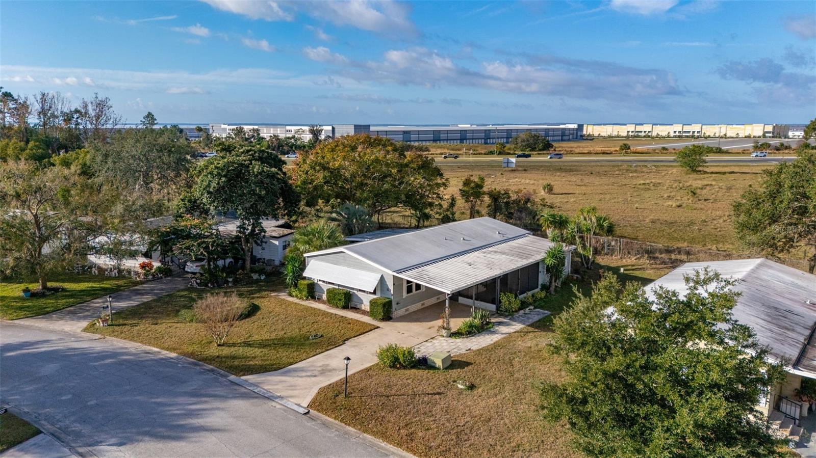 ZELLWOOD STATION - Residential