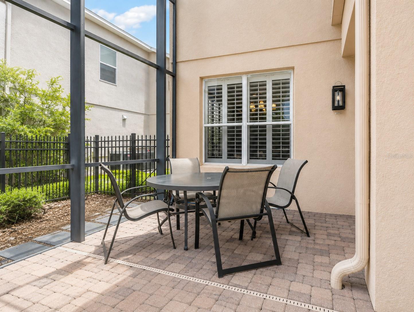 VISTA LAKES VILLAGE N-1 PEMBROKE - Residential