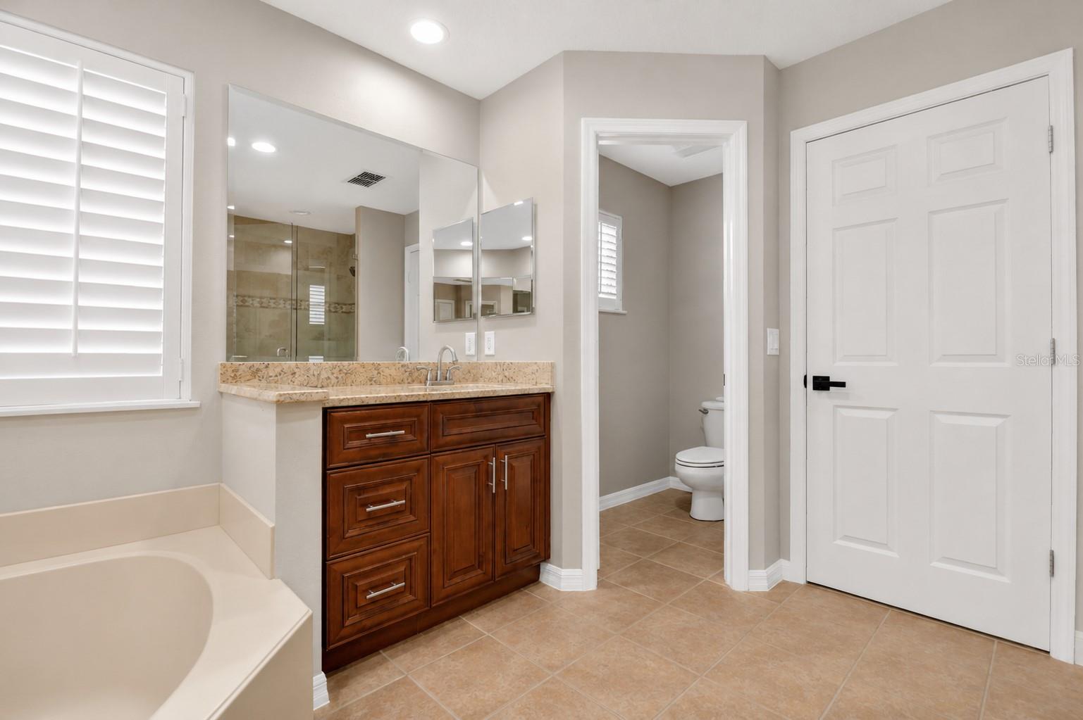 VISTA LAKES VILLAGE N-1 PEMBROKE - Residential
