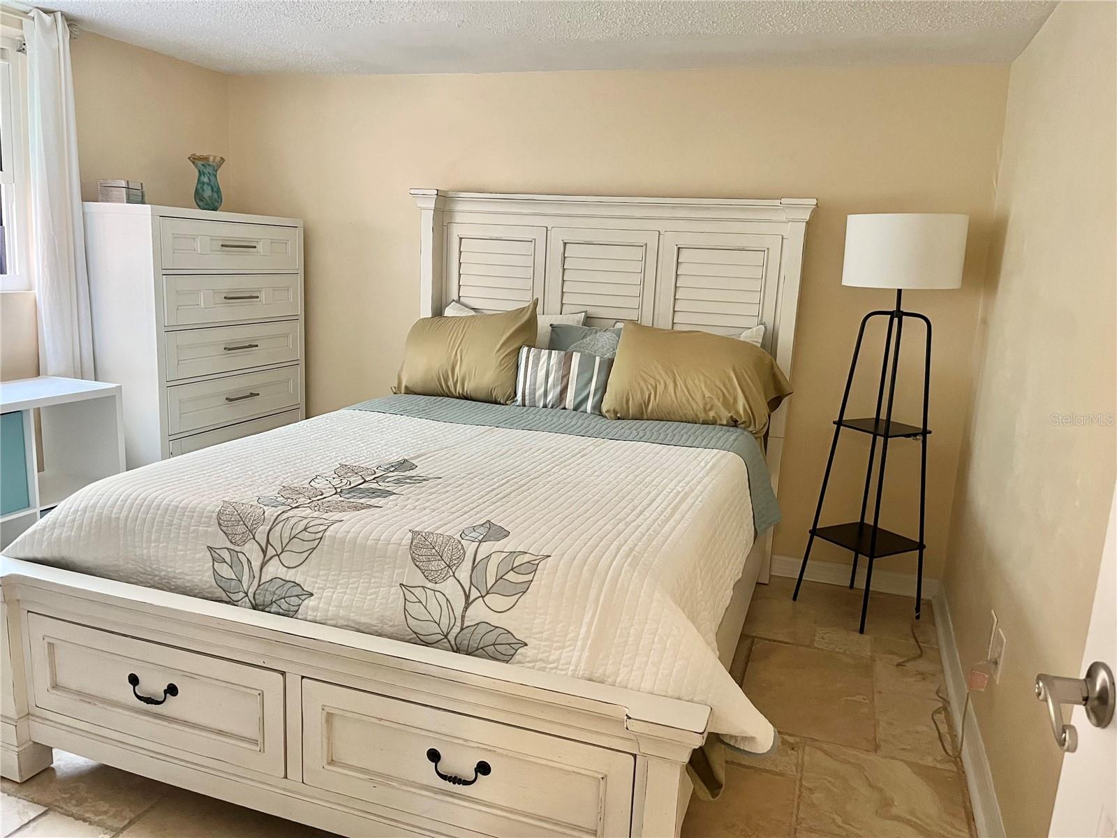 GULF SHORES CONDO - Residential