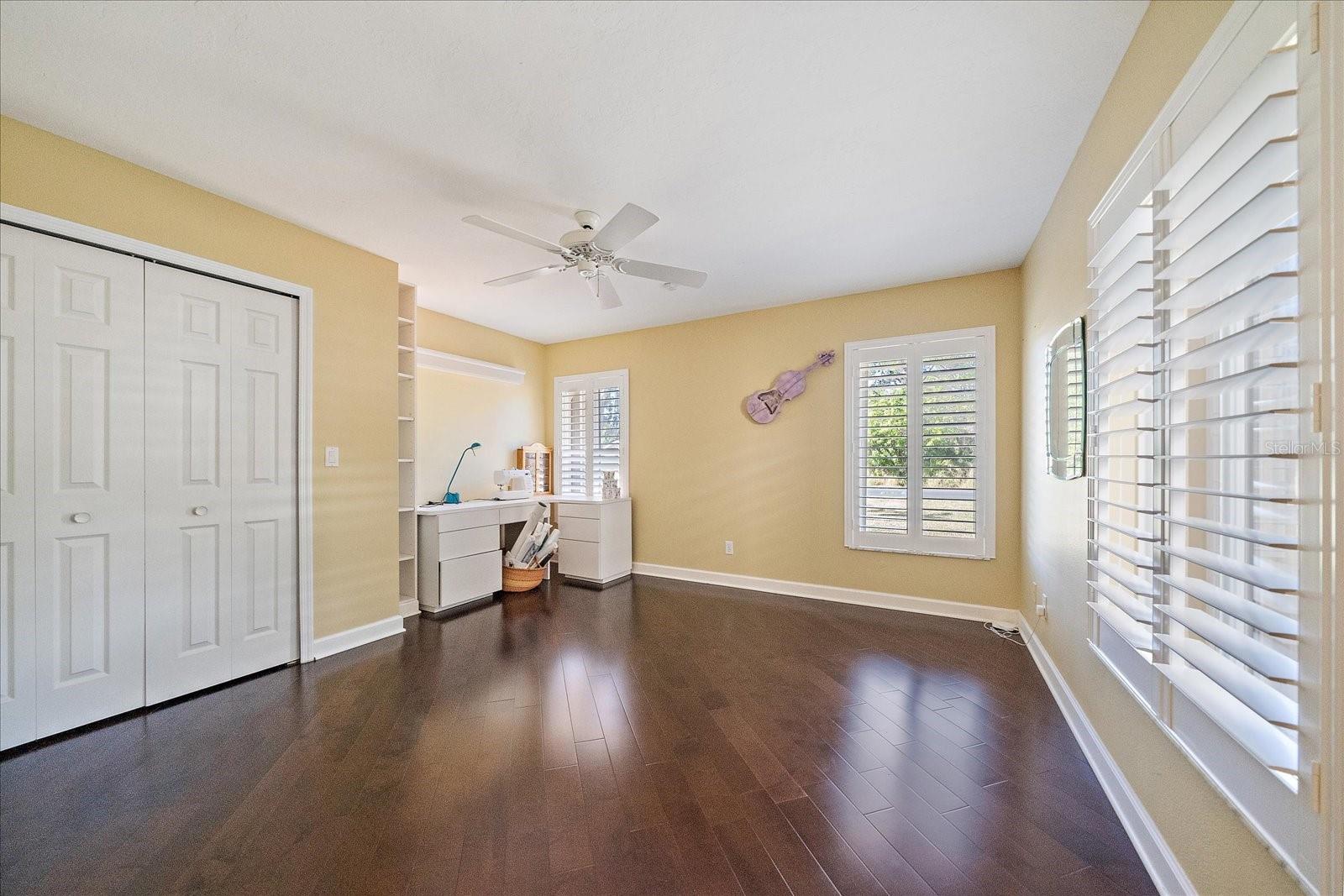 SUN N LAKE - Residential