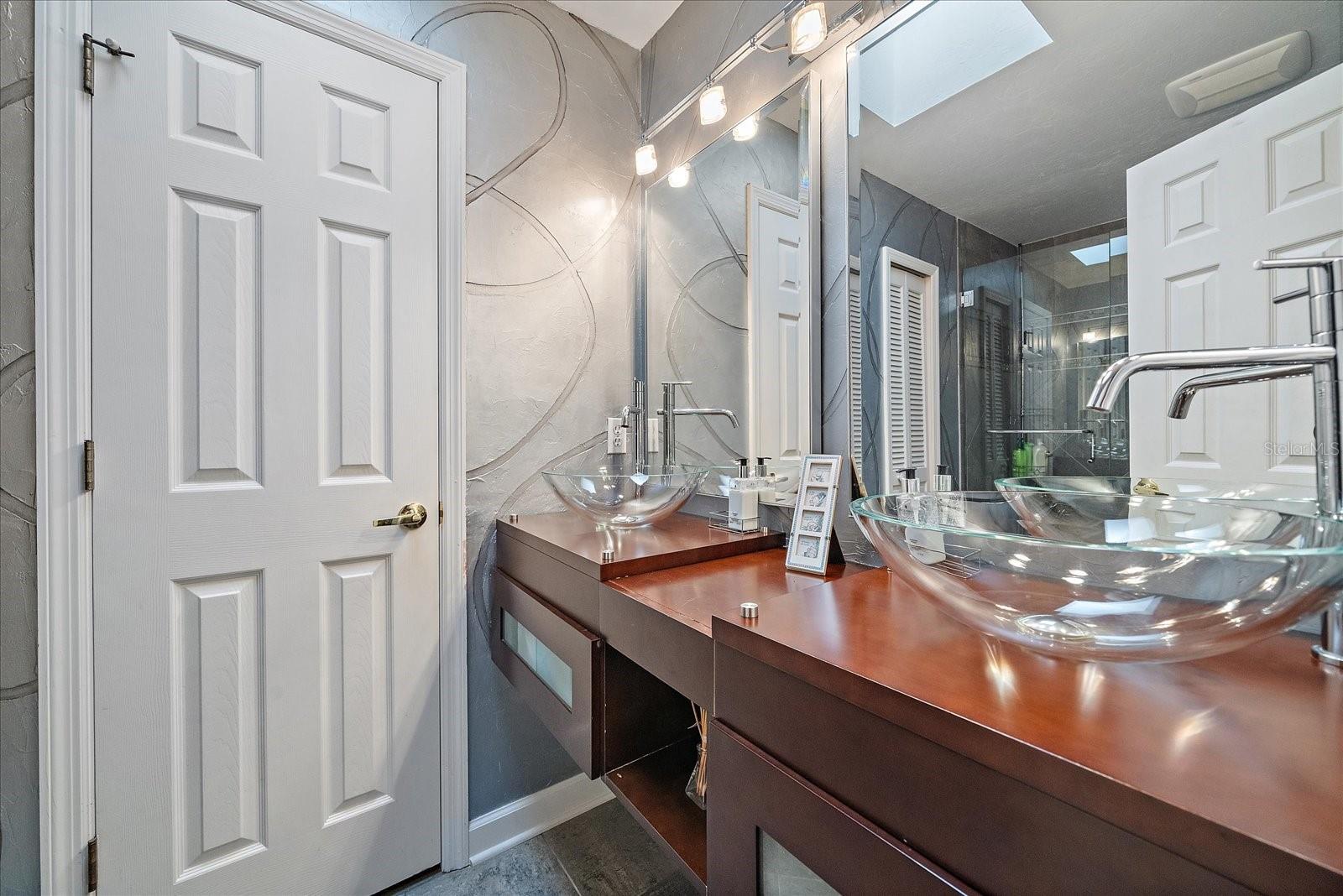 SUN N LAKE - Residential