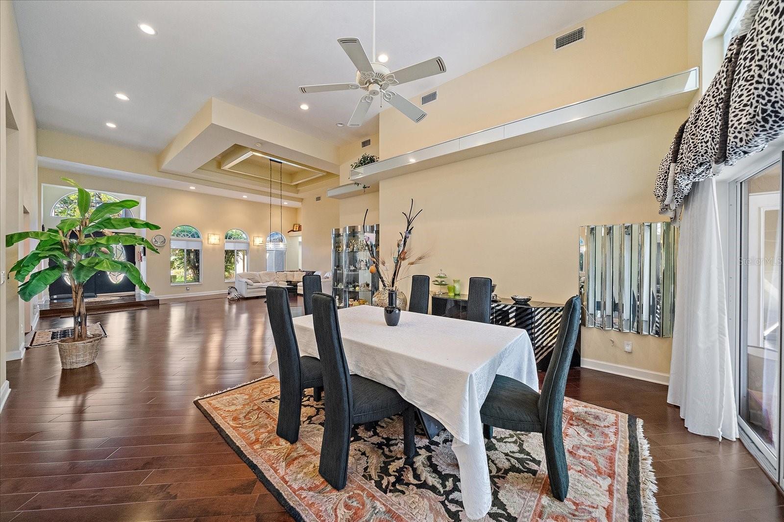 SUN N LAKE - Residential