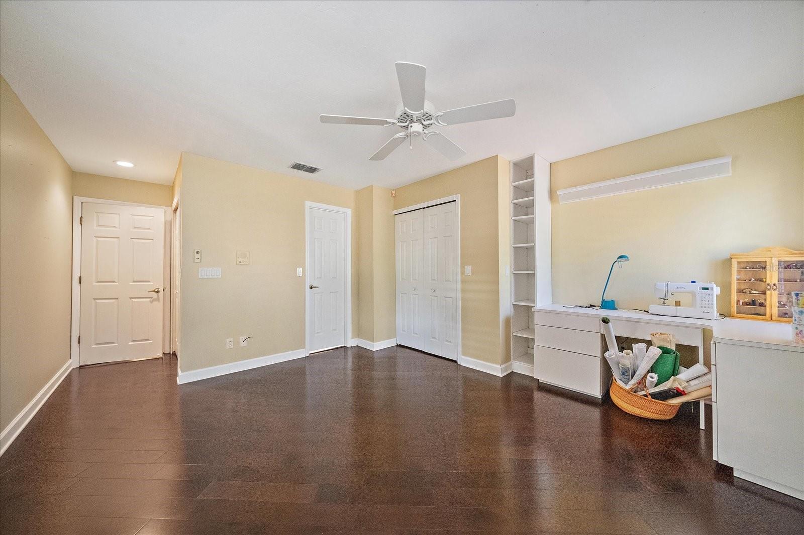 SUN N LAKE - Residential