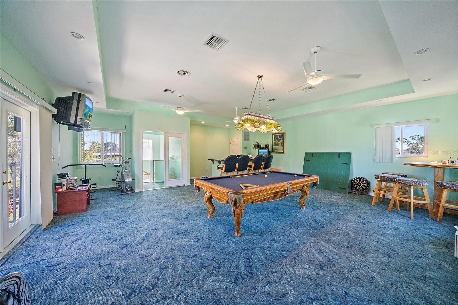 SUN N LAKE - Residential