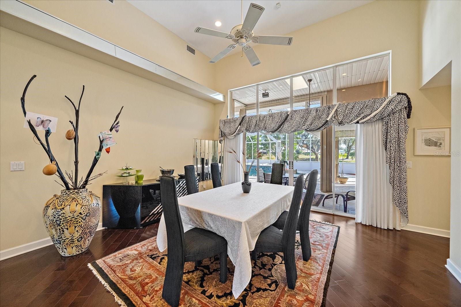 SUN N LAKE - Residential