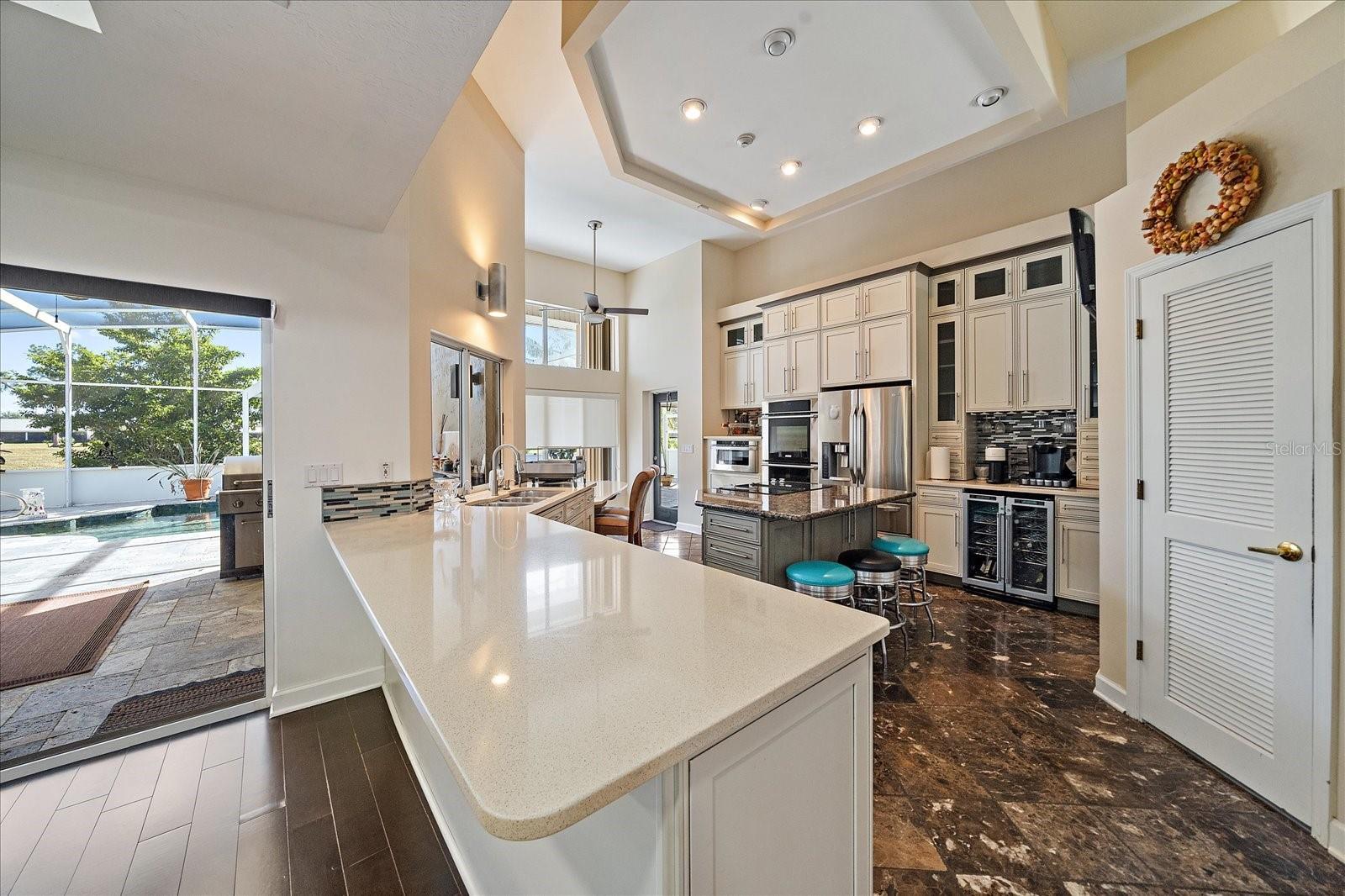 SUN N LAKE - Residential