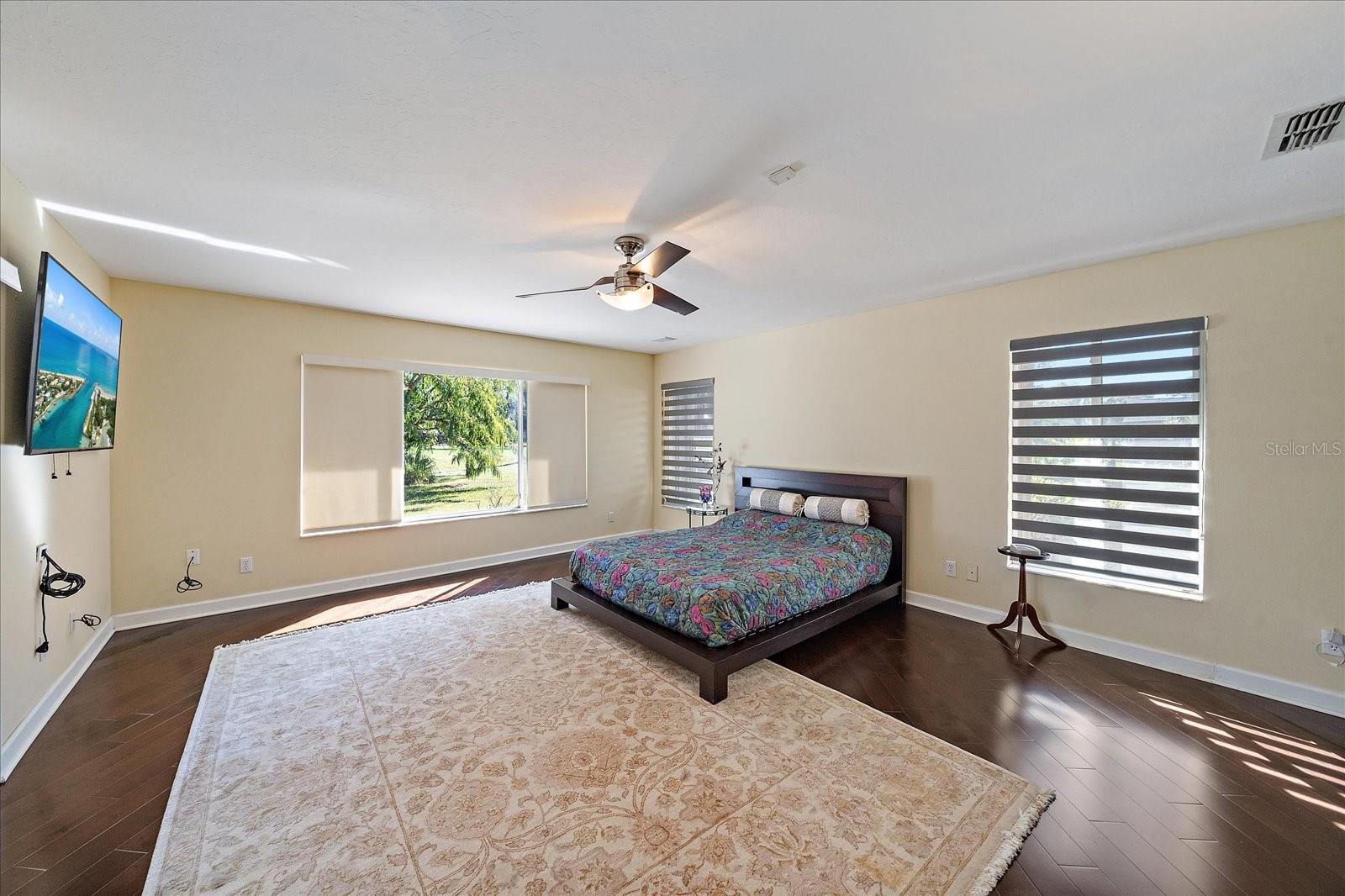 SUN N LAKE - Residential