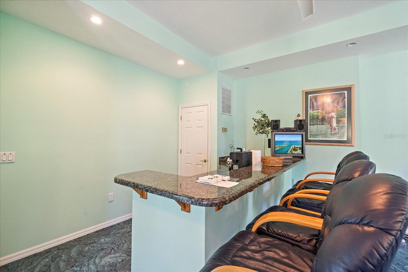 SUN N LAKE - Residential