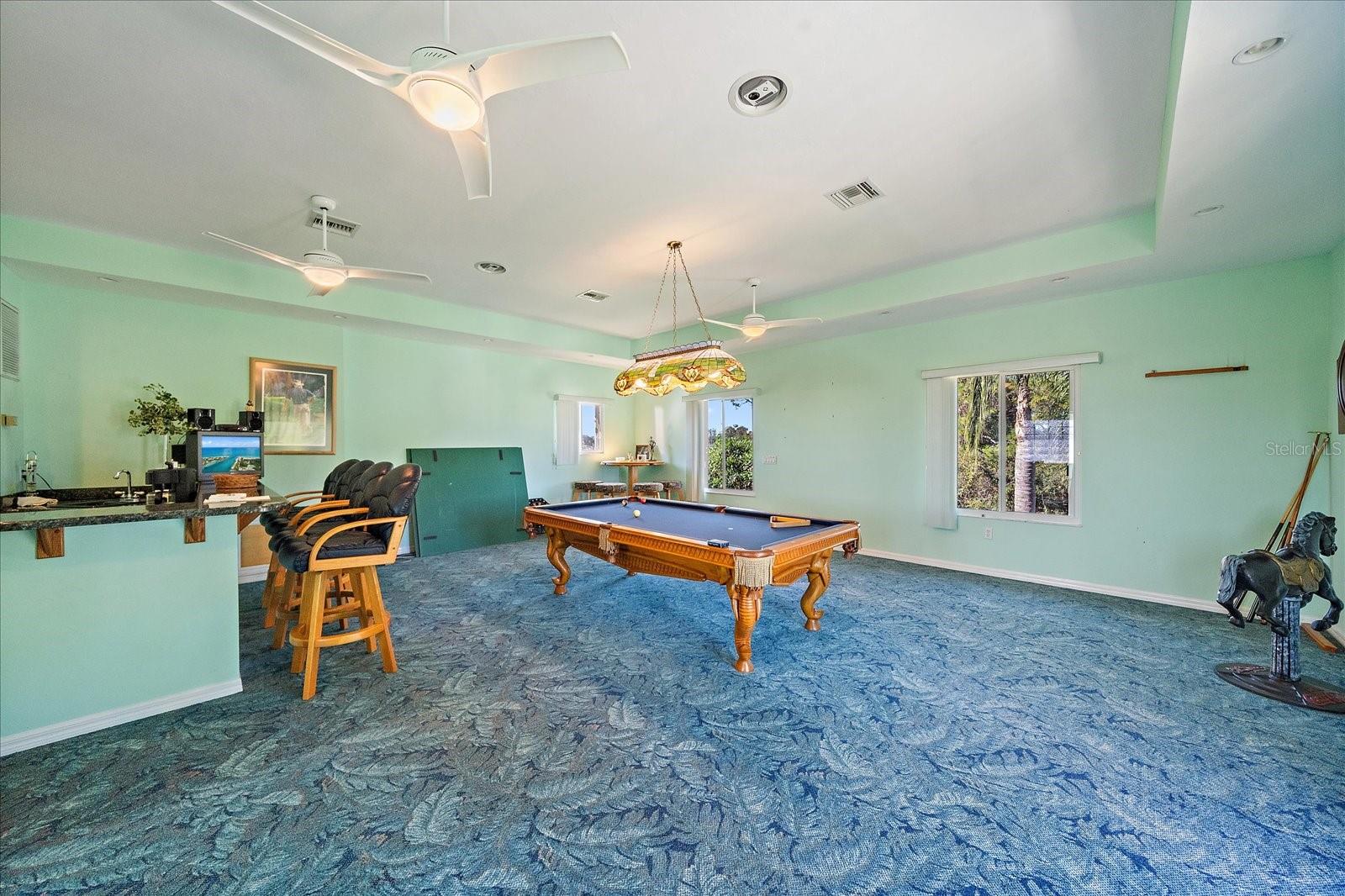 SUN N LAKE - Residential