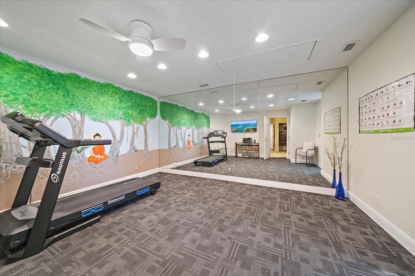 SUN N LAKE - Residential