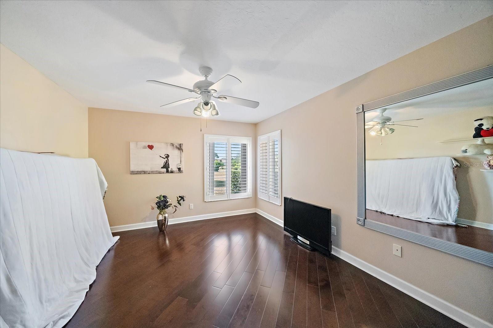 SUN N LAKE - Residential