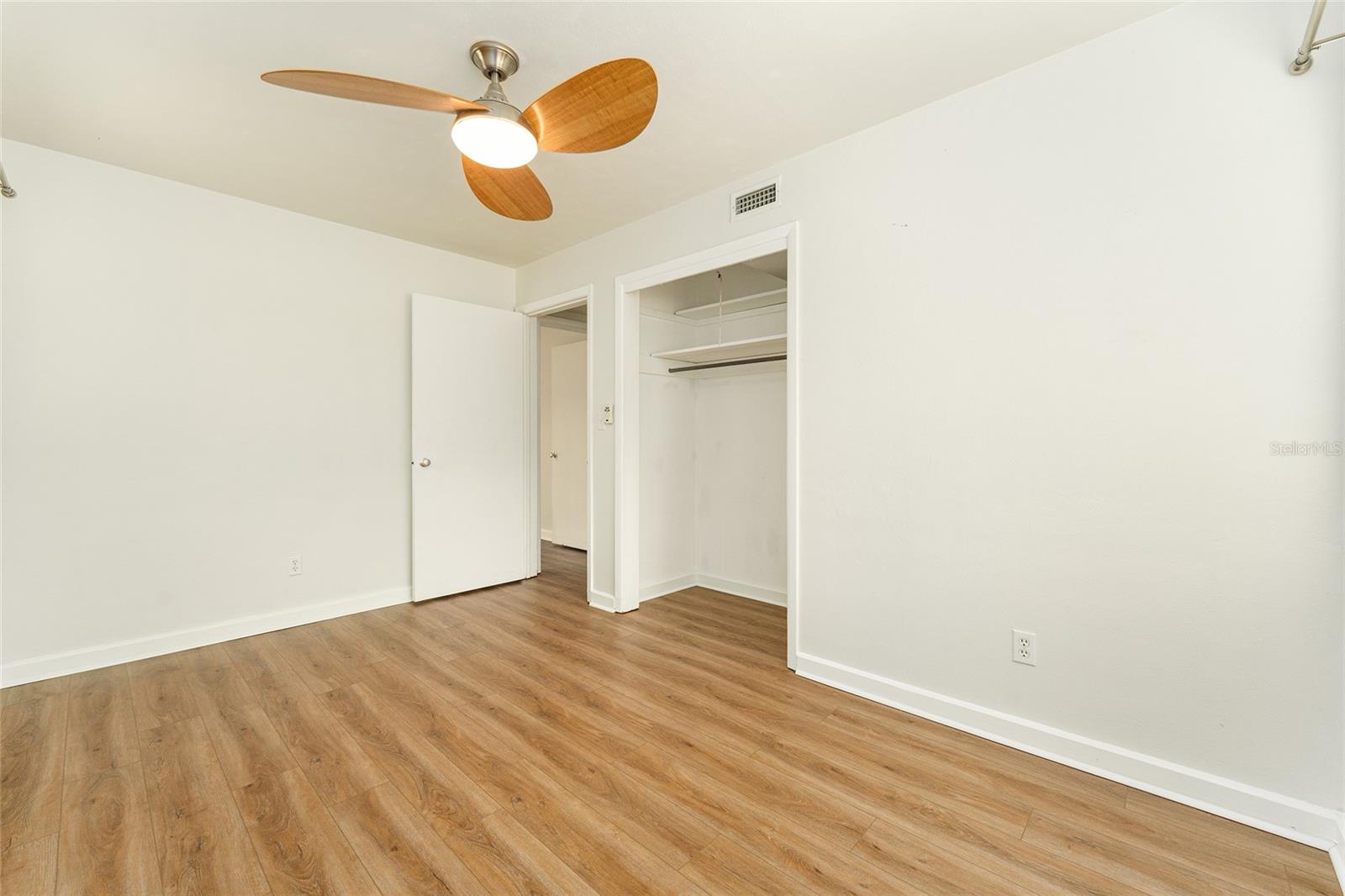 MICHIGAN HEIGHTS - Residential