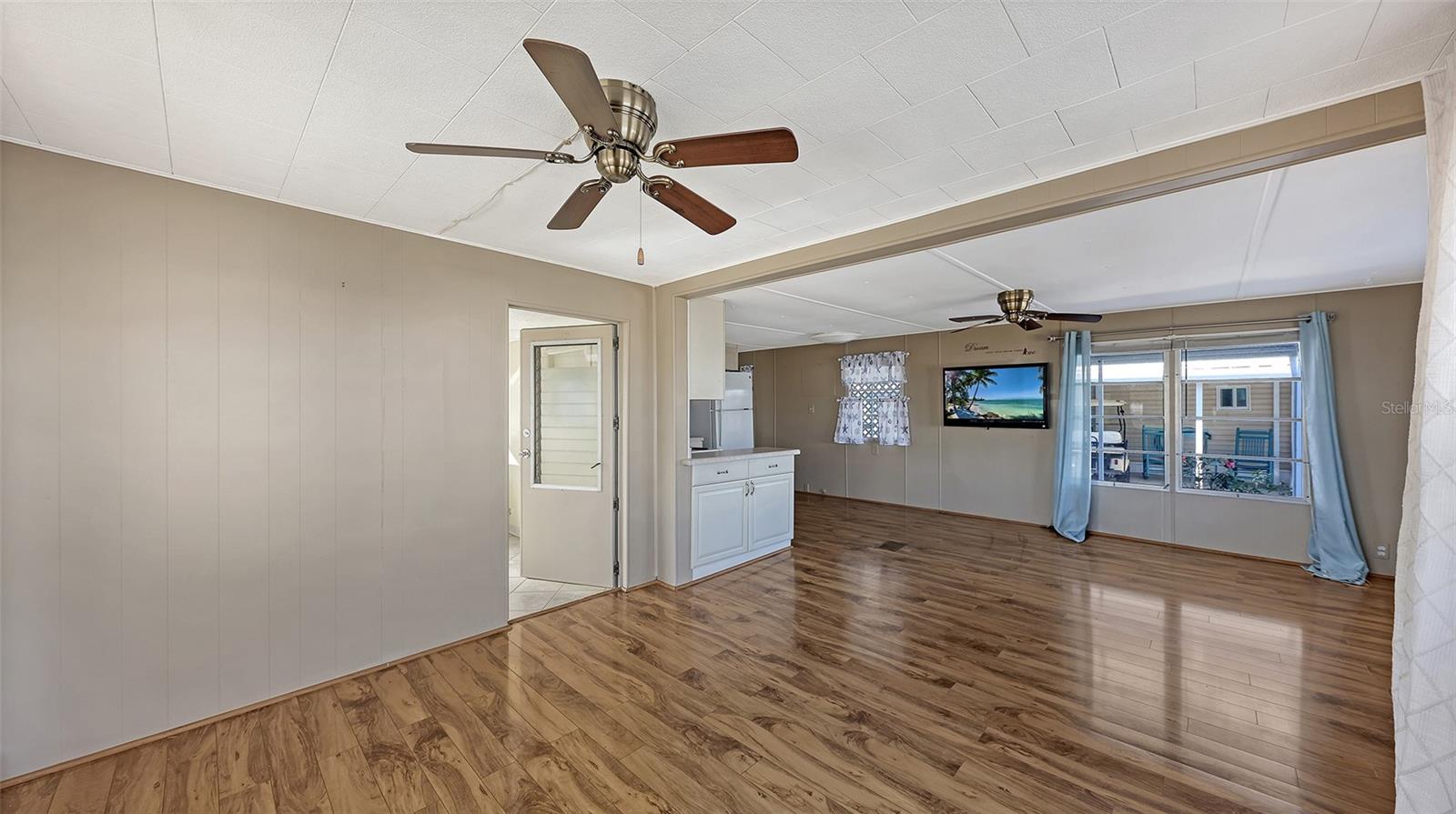 DE SOTO COMMUNITY UNIT ONE - Residential