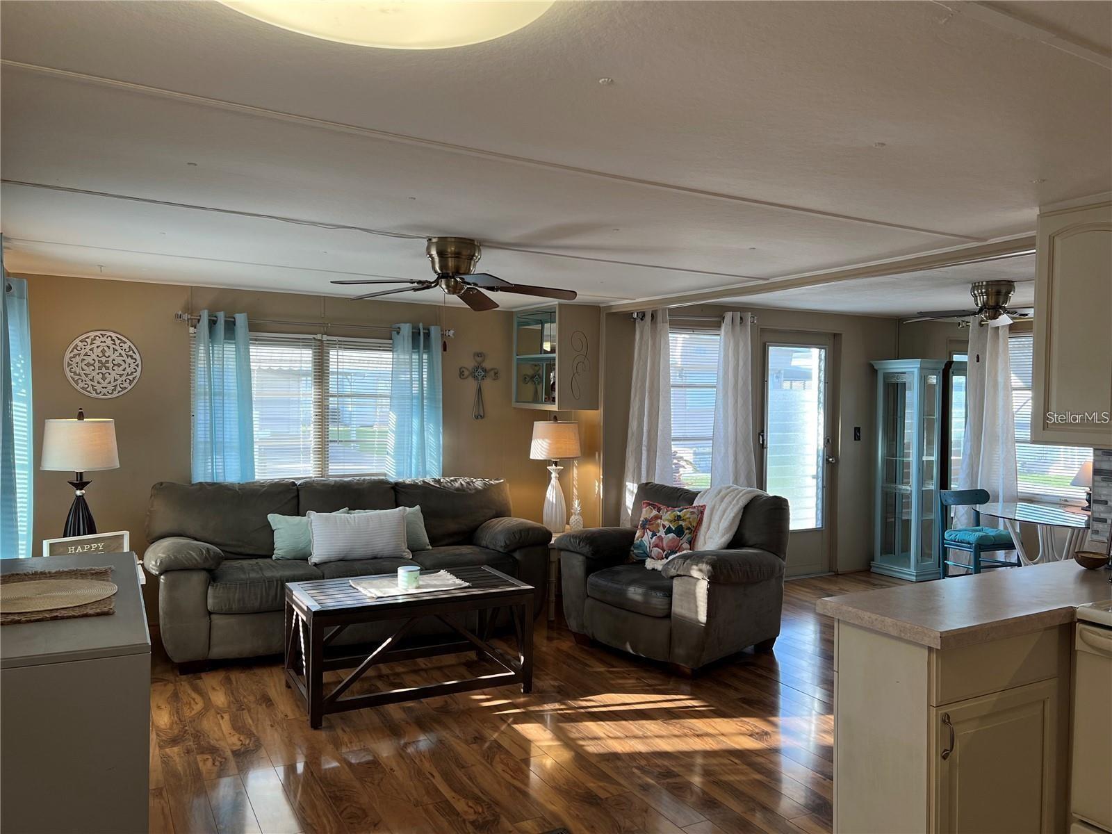 DE SOTO COMMUNITY UNIT ONE - Residential