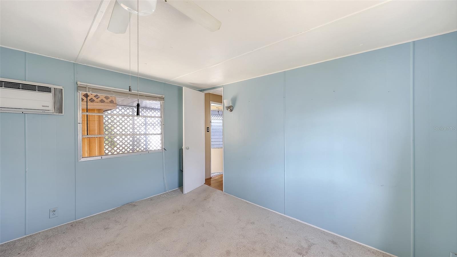 DE SOTO COMMUNITY UNIT ONE - Residential