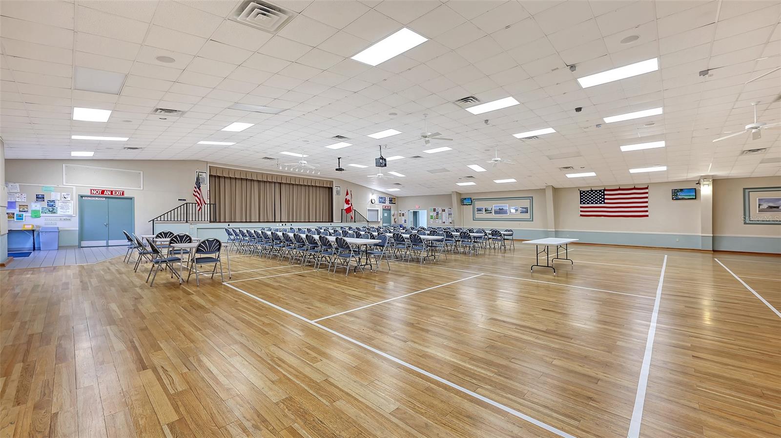 DE SOTO COMMUNITY UNIT ONE - Residential