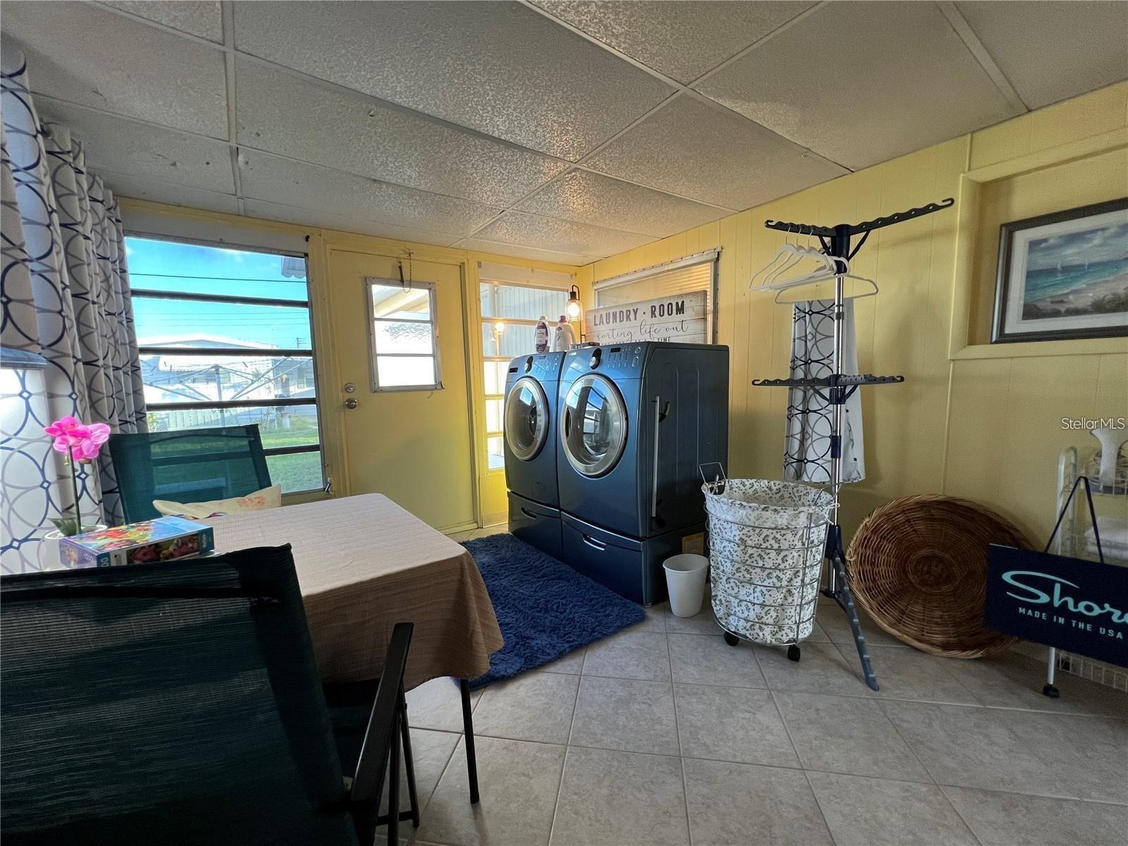 DE SOTO COMMUNITY UNIT ONE - Residential