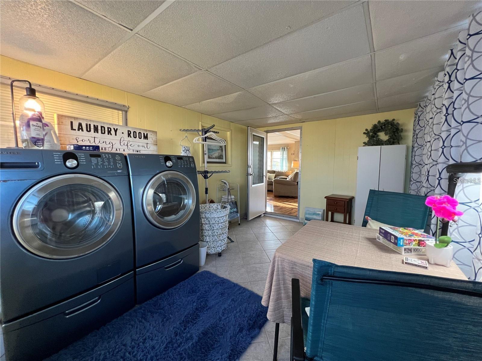 DE SOTO COMMUNITY UNIT ONE - Residential