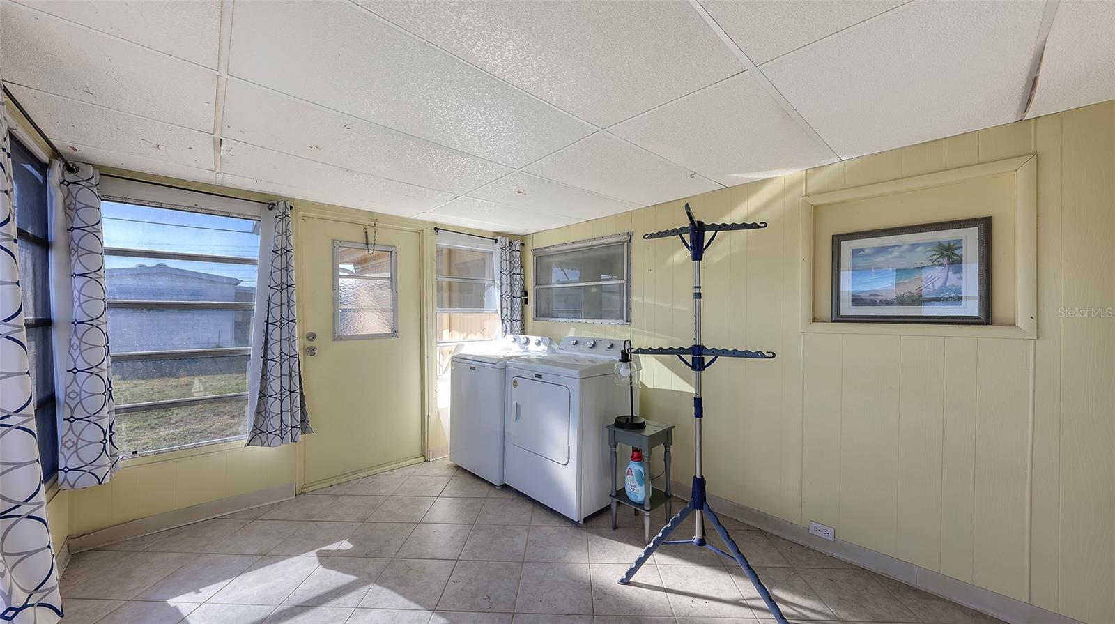 DE SOTO COMMUNITY UNIT ONE - Residential