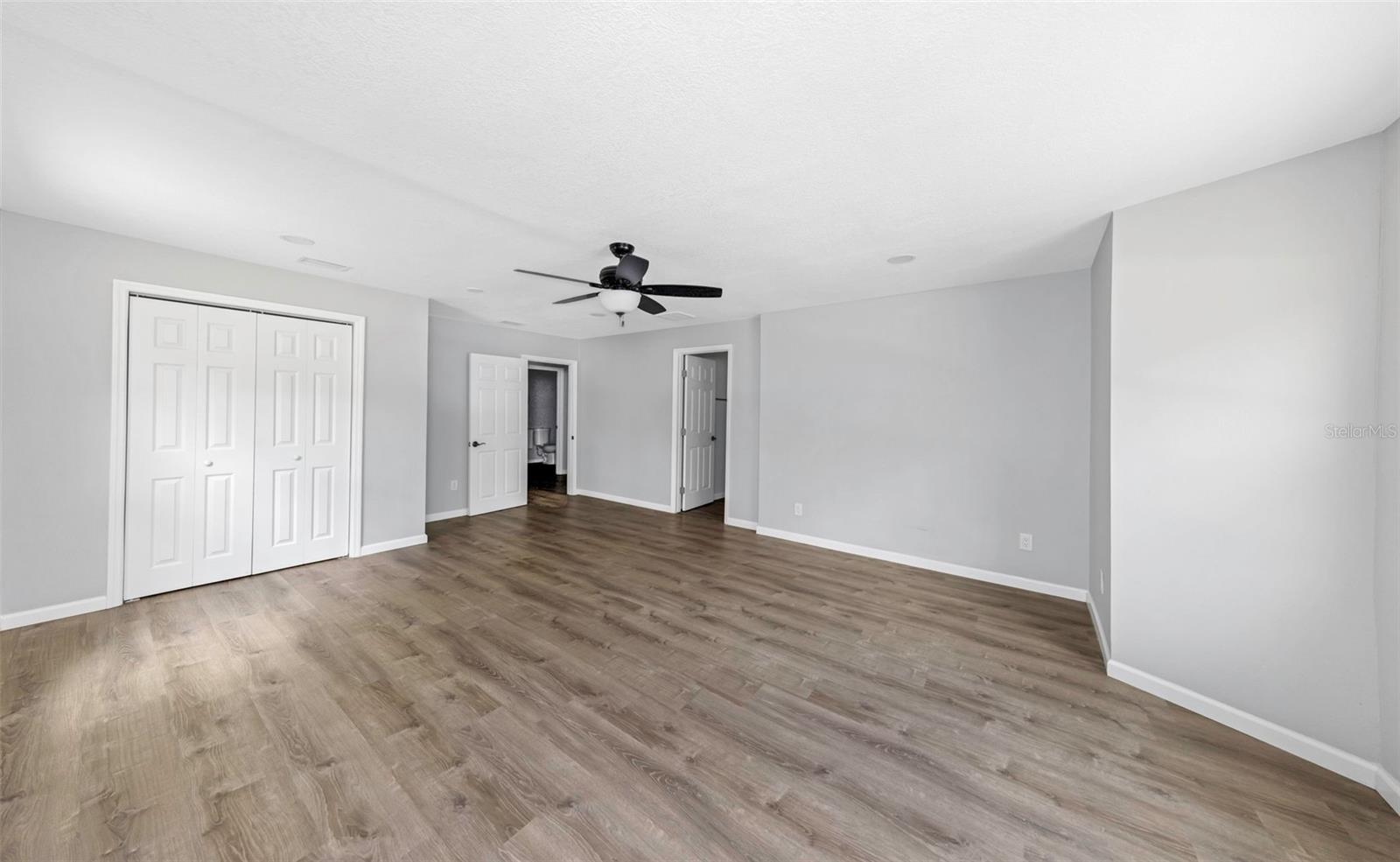 MOON LAKE ESTATES - Residential
