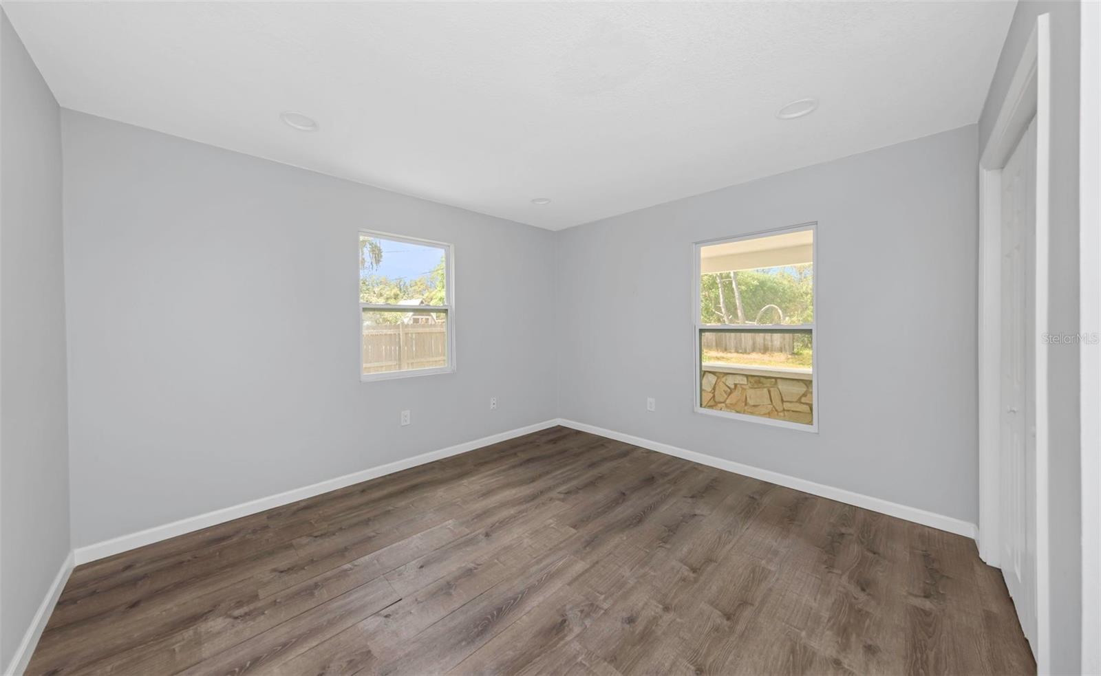 MOON LAKE ESTATES - Residential