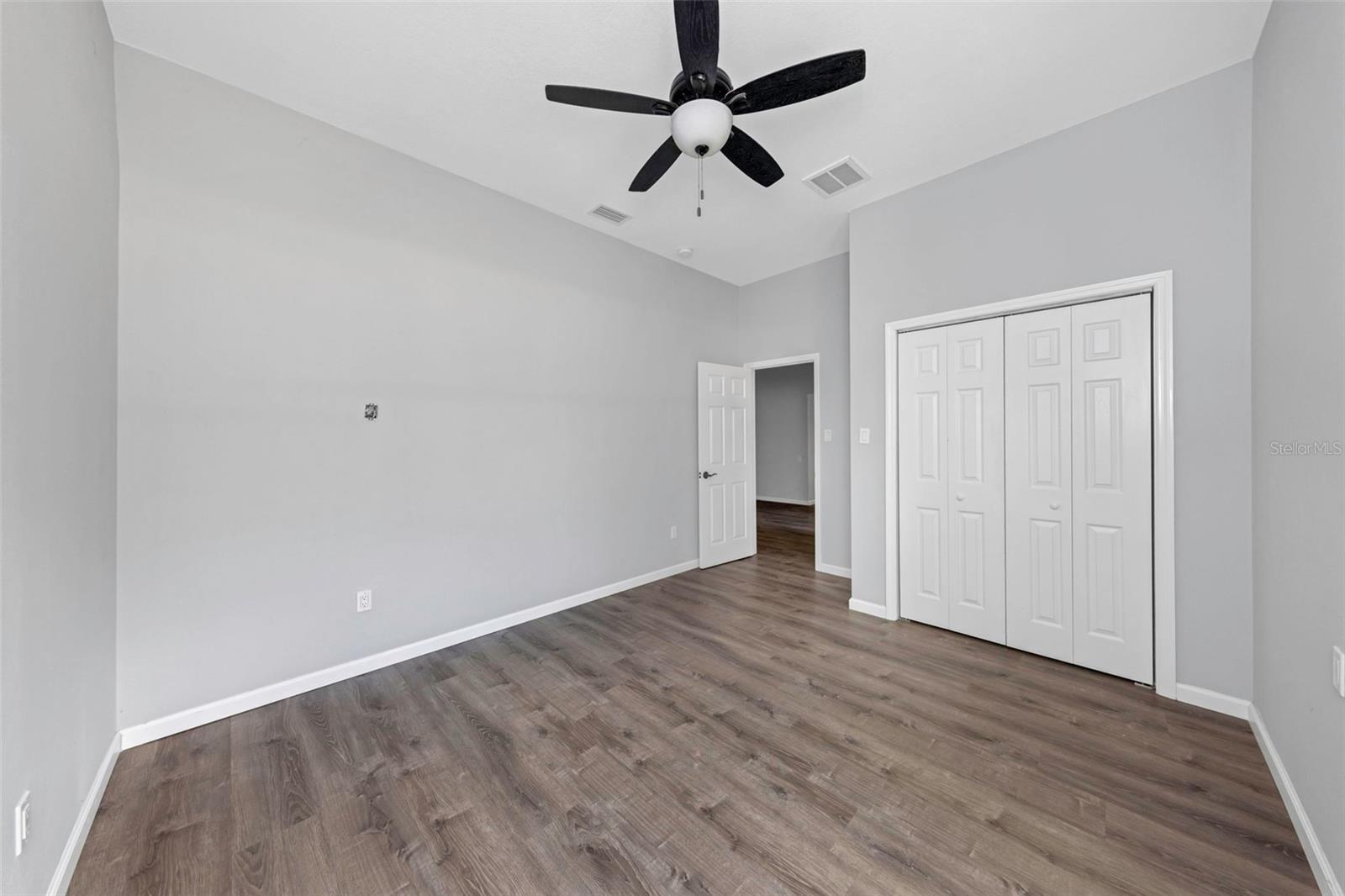 MOON LAKE ESTATES - Residential