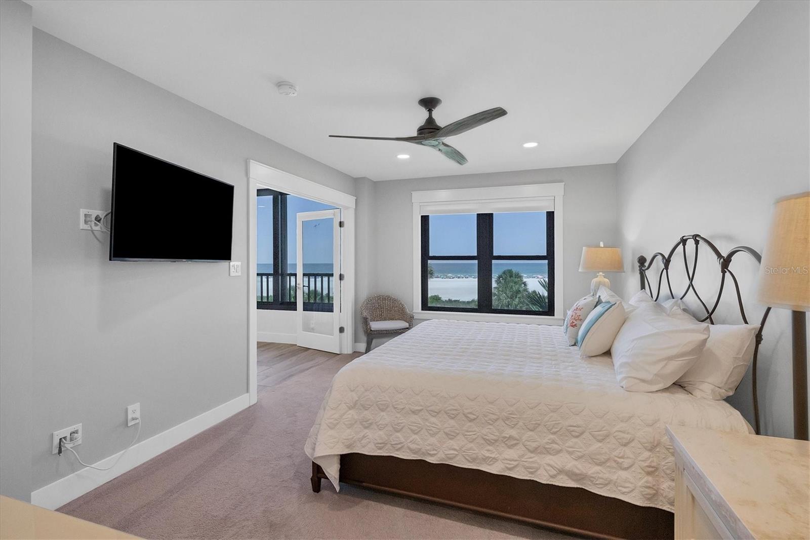 GULF & BAY CLUB - Residential Lease