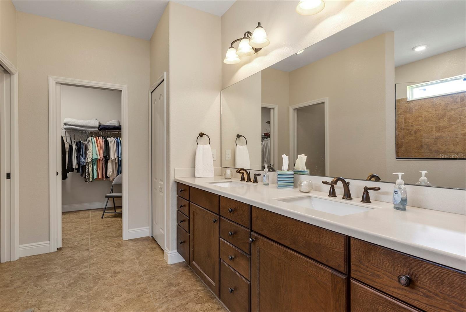 ARLINGTON RIDGE - Residential