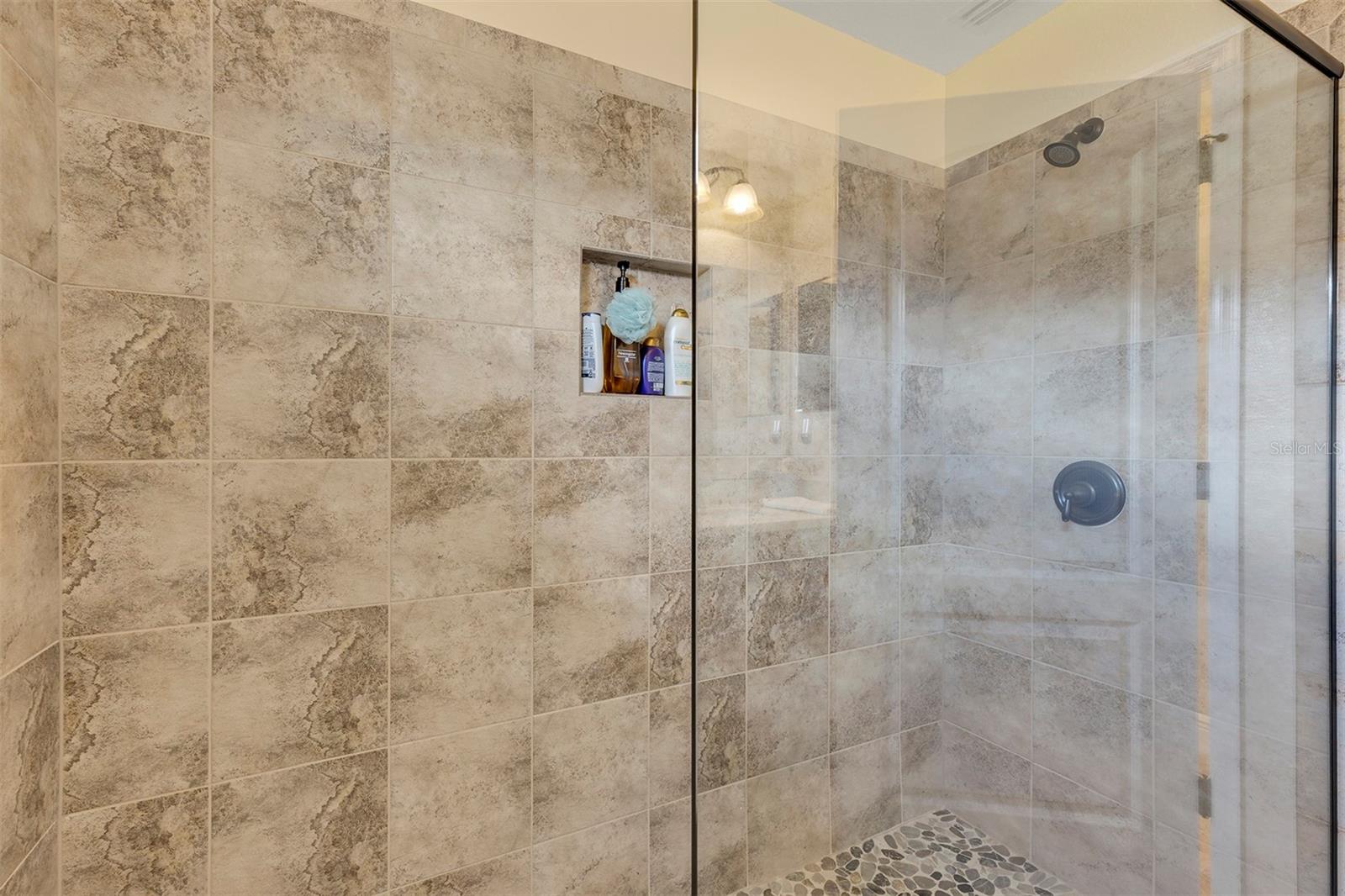 ARLINGTON RIDGE - Residential