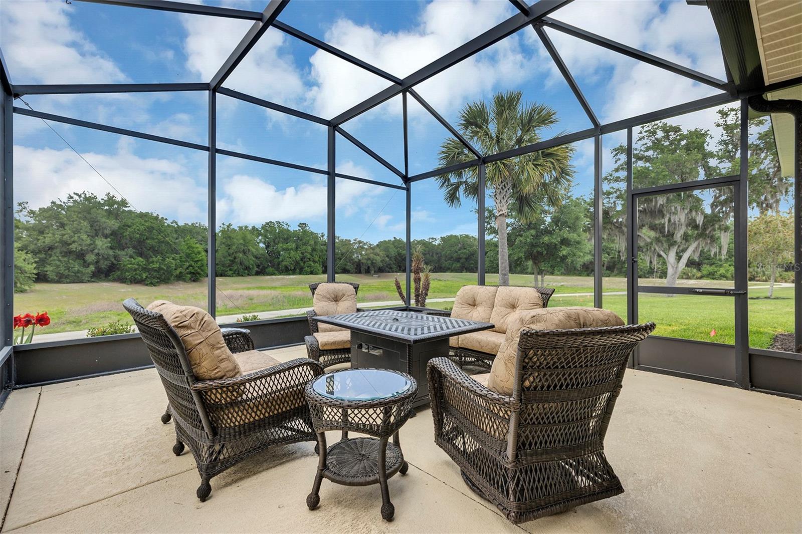 ARLINGTON RIDGE - Residential