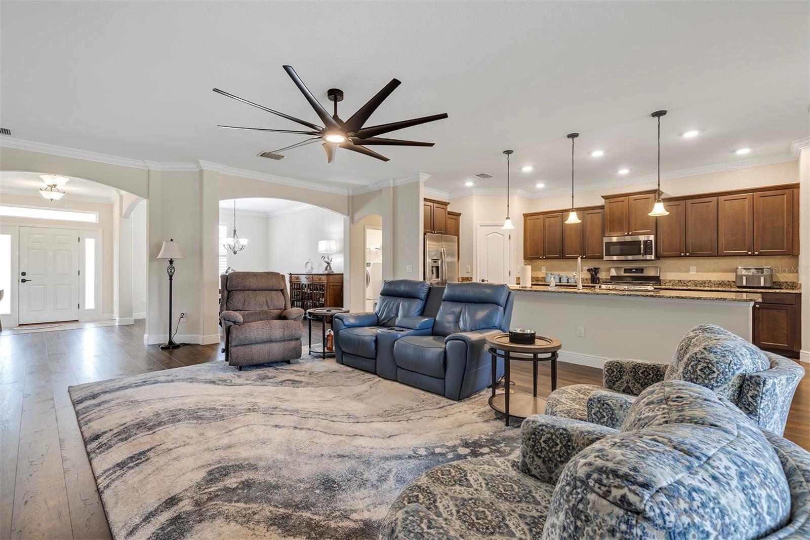 ARLINGTON RIDGE - Residential