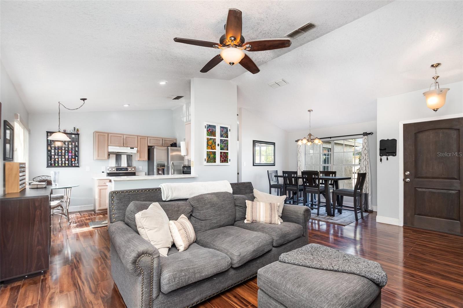 15625 KENSINGTON TRAIL