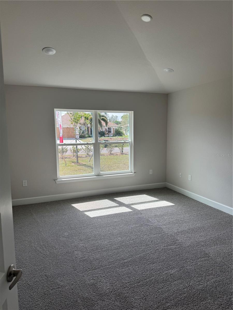 2628 AVERLAND LOOP