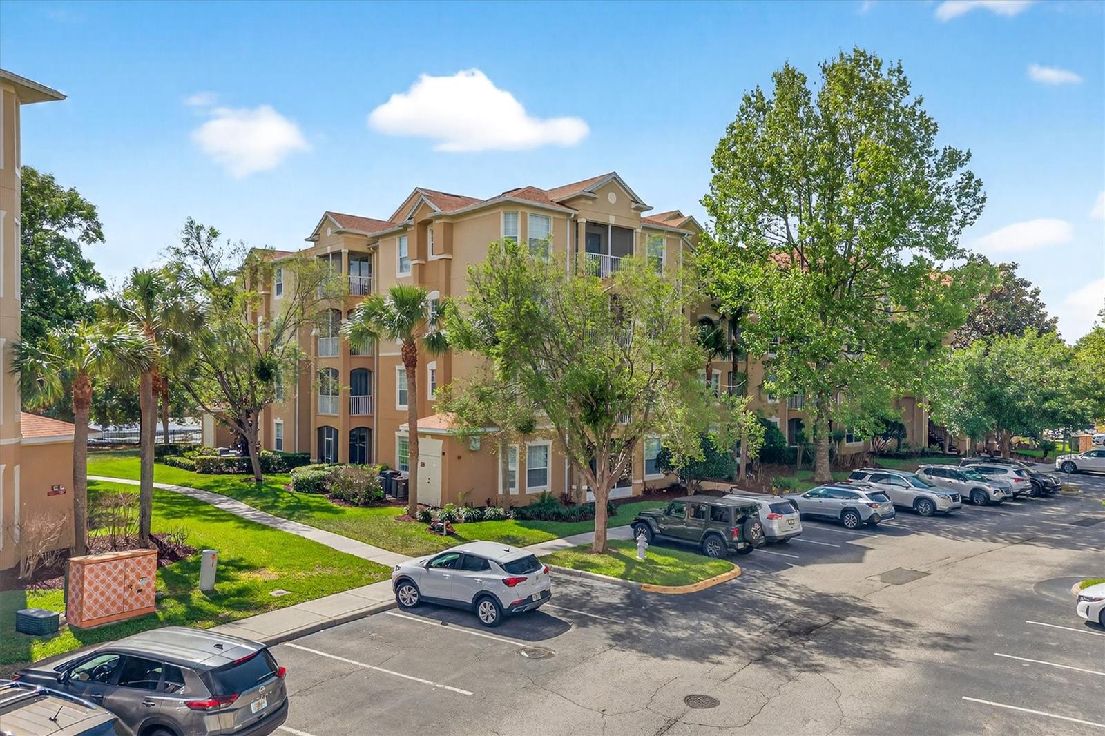 THE VENTURA AT WINDSOR HILLS CONDO - Residential