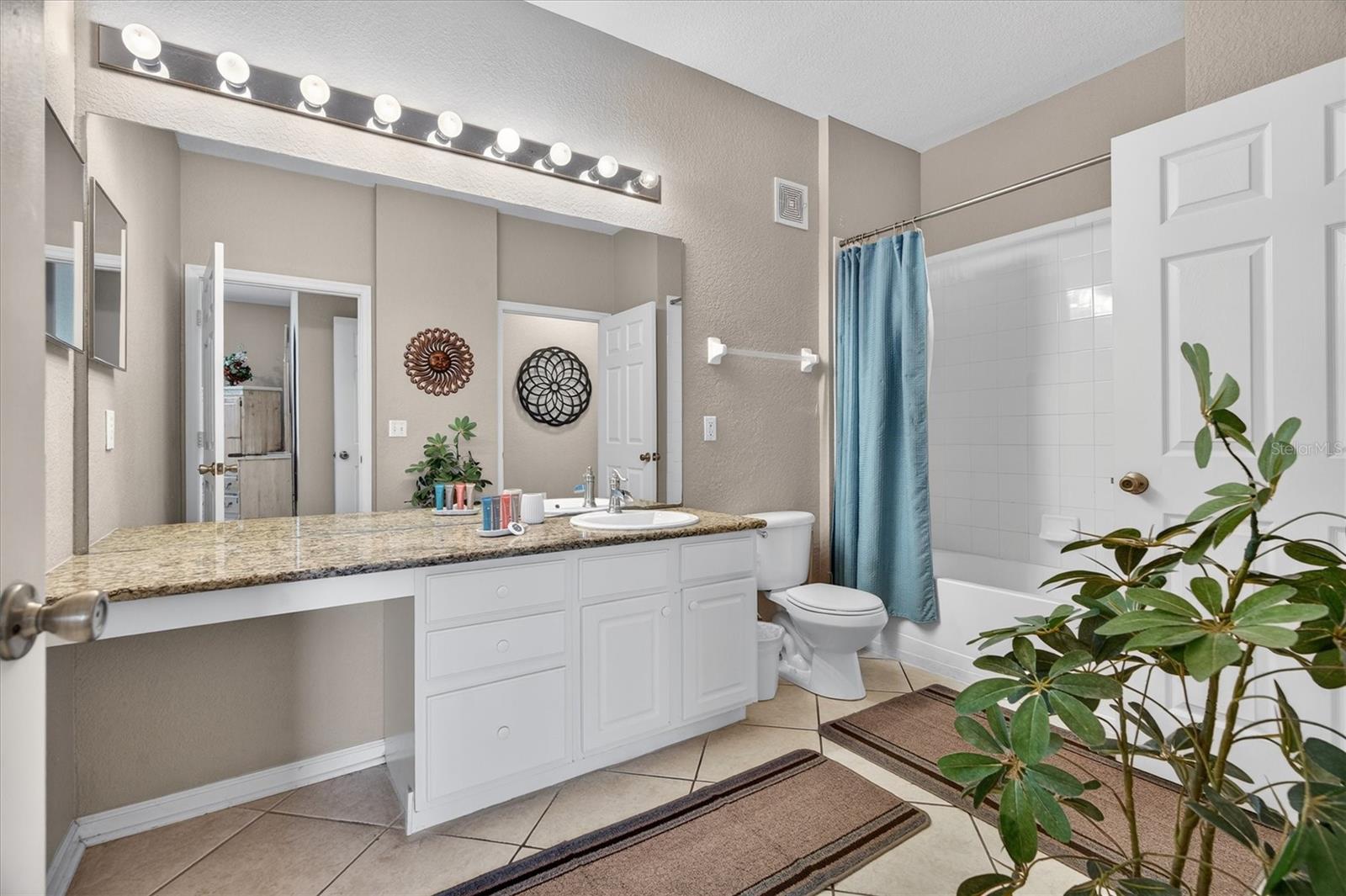 THE VENTURA AT WINDSOR HILLS CONDO - Residential