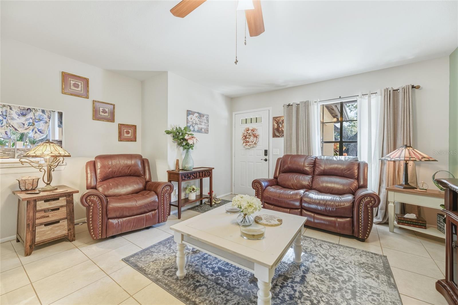 PORT MALABAR COUNTRY CLUB UNIT 5 1ST REPLAT - Residential