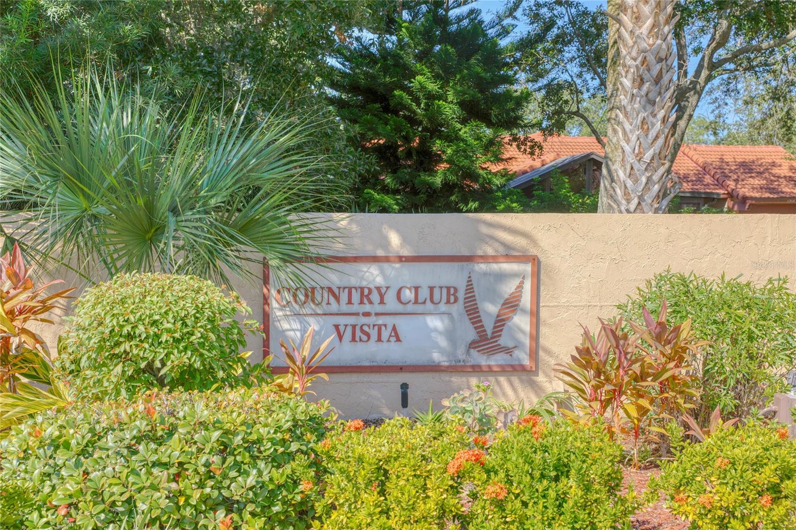 PORT MALABAR COUNTRY CLUB UNIT 5 1ST REPLAT - Residential